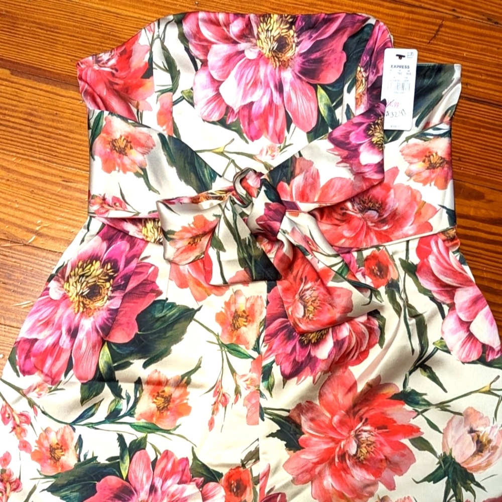 Express Camiellas Strapless Romper Size 6